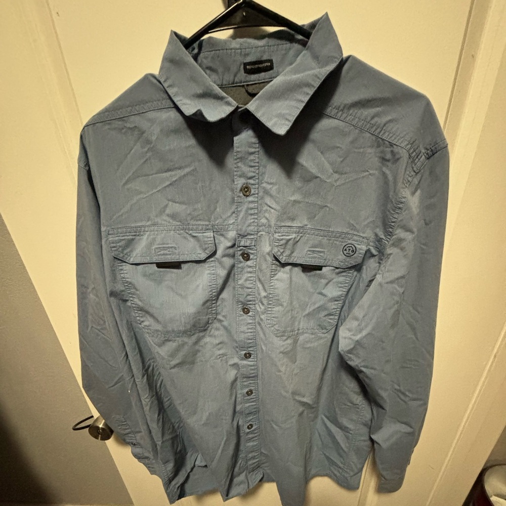 Wrangler men’s ATG outdoor button up shirt